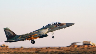 طائرة مقاتلة أميركية من طراز "F-15"تابعة لسلاح الجو الإسرائيلي تحلق من قاعدة إسرائيلية، 2022 (إسرائيل أوف تايمز)