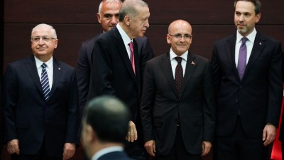 ما الآثار المتوقعة على الاقتصاد التركي عقب تعيين "شيمشك" وزيراً للمالية؟