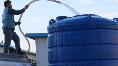 ارتفاع قياسي في أسعار ملء خزانات الماء في البوكمال