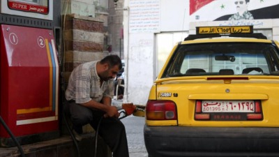 رفع سعر البنزين للمرة الخامسة منذ بداية العام في مناطق سيطرة النظام السوري