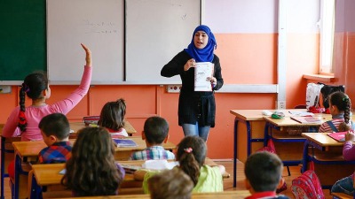 أطفال سوريون في احدى المدارس التركية (الأناضول)