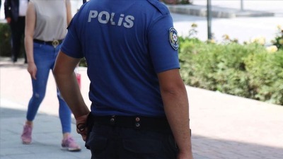 أحد أفراد الشرطة التركية (الأناضول)