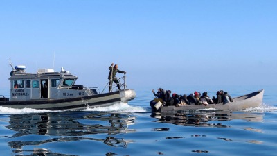 إنقاذ مهاجرين قبالة سواحل تونس - أ ف ب