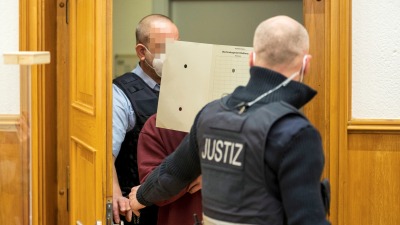 ألمانيا.. القبض على "تريكس التضامن" بتهمة ارتكاب جرائم حرب