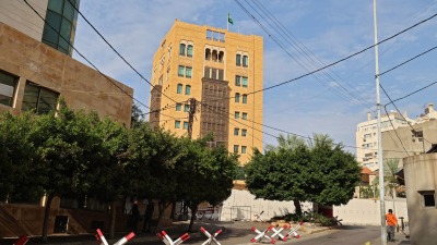 السفارة السعودية تدعو رعاياها لمغادرة لبنان فوراً