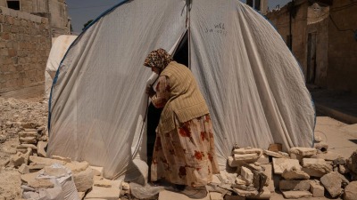 خيمة لأسرة سورية منسية بعد كارثة زلزال 6 شباط 
