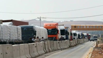بسبب شروط سعودية.. مئات الشاحنات السورية عالقة على حدود الأردن