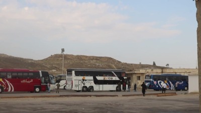 حافلات النقل بين دير الزور ودمشق