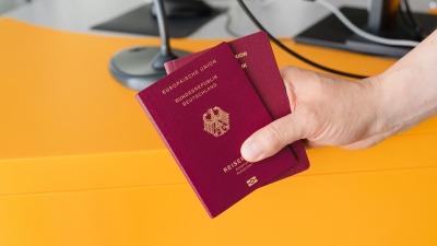 ألمانيا تصوّت على مشروع قانون يسهّل منح الجنسية ويسمح بازدواجيتها 