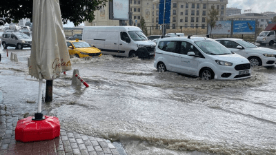 السلطات تحذر.. أمطار غزيرة وسيول في بعض مناطق إسطنبول