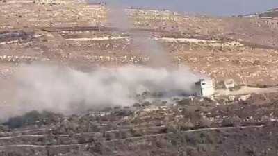 الجيش الإسرائيلي يعلن تنفيذ هجوم بالمدفعية على مواقع لجيش النظام في الجولان السو