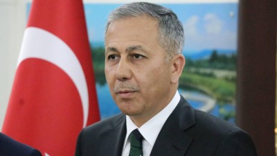 وزير الداخلية التركي علي يرلي كايا