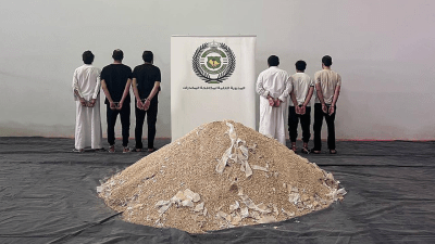 السعودية تحبط محاولة تهريب نحو 8 ملايين قرص مخدر وتعتقل سوريَين