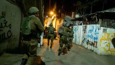 "ارتدت إليهم القنبلة"... إصابة خمسة مستعربين إسرائيليين خلال اقتحام مخيم طولكرم