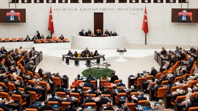 البرلمان التركي يوافق على تمديد عمل القوات التركية في سوريا