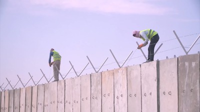 العراق يبدأ المرحلة الثانية من بناء جدار فاصل عن الحدود السورية
