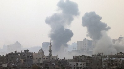 مشهد من القصف الإسرائيلي على قطاع غزة ـ رويترز