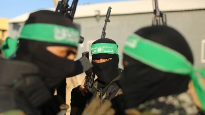 عناصر من كتائب القسام أي الجناح العسكري لحركة حماس