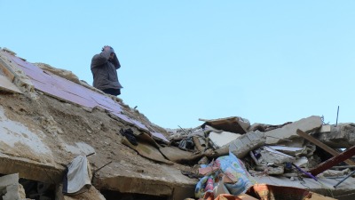 آثار الدمار الذي خلفه الزلزال المدمر في مدينة جبلة باللاذقية - 14 شباط 2023 (الهلال الأحمر السوري)