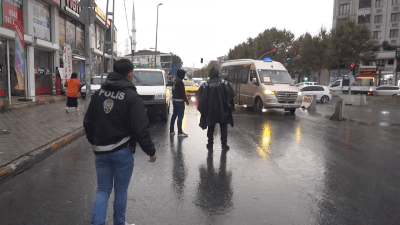 حملة تفتيش في إسطنبول وتوقيف 63 مهاجراً غير شرعي