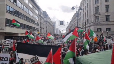 الآلاف يتظاهرون أمام هيئة الإذاعة البريطانية في لندن تضامناً مع غزة 