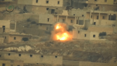 لحظة استهداف آلية النظام السوري على جبهات ريف حلب - 15 تشرين الأول 2023