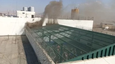 لبنان.. مصرع 4 سجناء إثر إضرام عدد من النزلاء النار