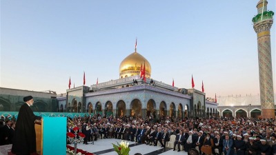 الرئيس الإيراني ابراهيم رئيسي في مقام السيدو زينب بدمشق
