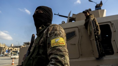 دورية أمنية لـ"قسد" في محافظة الرقة شمال شرقي سوريا - AP