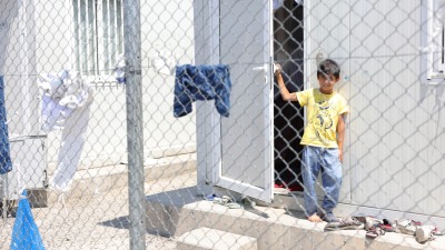 طفل مهاجر في مركز استقبال بقبرص