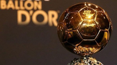 الكرة الذهبية لمجلة فرانس فوتبول الفرنسية (Getty)