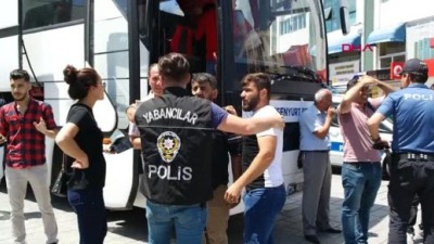 السلطات التركية توقف 17 سورياً مخالفاً في بورصة وتبدأ إجراءات ترحيلهم