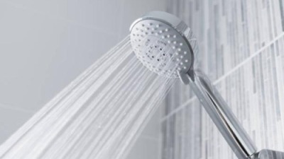 على وقع أزمة السوريين.. بيع "المياه الساخنة" للراغبين بالاستحمام