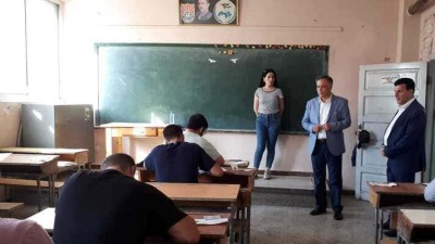 بعد موجة الاستقالات.. مسابقة "تربوية" لسد نقص المعلمين السوريين