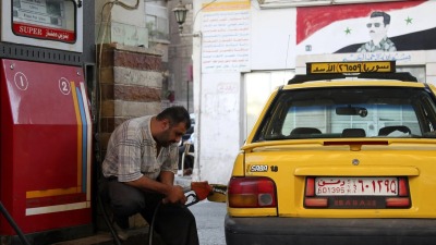 بلغ سعر مبيع ليتر البنزين "أوكتان 90" بـ 8500 آلاف ليرة سورية بدلاً من 8000 - رويترز