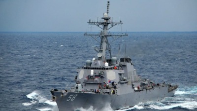واشنطن تعلن إسقاط صواريخ أطلقها "الحوثي" على سفينة في البحر الأحمر