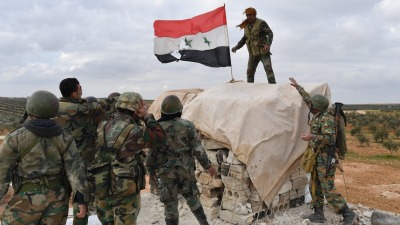 عناصر من قوات النظام السوري في مدينة منبج شرقي حلب - سبوتنيك