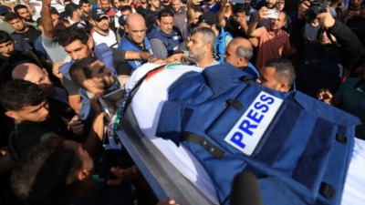 الإعلام الحكومي بغزة: ارتفاع عدد الصحفيين الذين قتلتهم إسرائيل في القطاع إلى 106