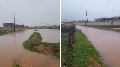 مياه الأمطار تحاصر عشرات المنازل في قرية غربي حماة