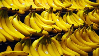 توقف مؤقت للاستيراد يرفع أسعار الموز - إنترنت