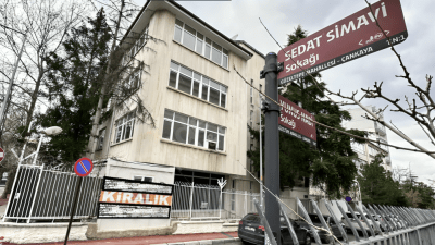 مبنى سفارة النظام السوري في العاصمة التركية أنقرة