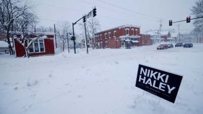 لافتة انتخابية للمرشحة الرئاسية الجمهورية نيكي هايلي في أيوا ـ رويترز