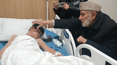 الطفل السوري أحمد زينب في مستشفى شهير بولاية غازي عنتاب (صفحة عبد الله محمد سلقيني)