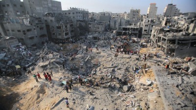 غارات إسرائيلية على جنوبي غزة وإدخال أدوية ومساعدات للرهائن وسكان القطاع