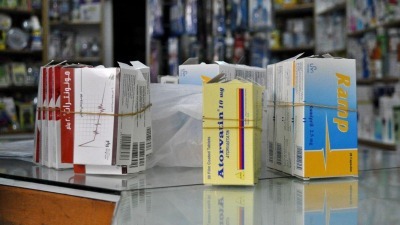 صيادلة دمشق: رفع أسعار الأدوية أعاد ظهورها في الصيدليات