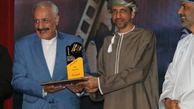 أيمن زيدان يفوز بجائزة أفضل ممثل في مهرجان سينمانا الدولي الخامس