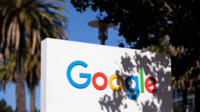 غوغل تعتزم إصدار تطبيق ذكاء اصطناعي للهواتف الذكية