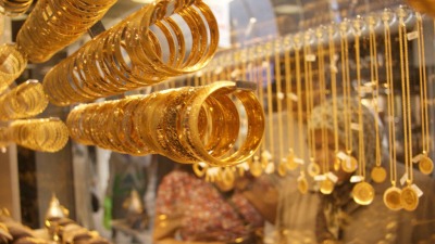 انخفاض سعر غرام الذهب 10 آلاف ليرة سورية بيوم واحد في سوريا