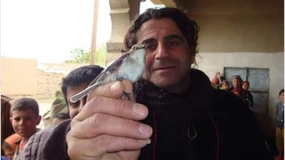 بعد 10 سنوات من اعتقاله.. الشاعر ناصر بندق قتيلاً تحت التعذيب في سجون الأسد