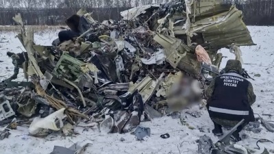 روسيا: بايدن جعل الأمريكان شركاء بجريمة إسقاط طائرة بيلغورود